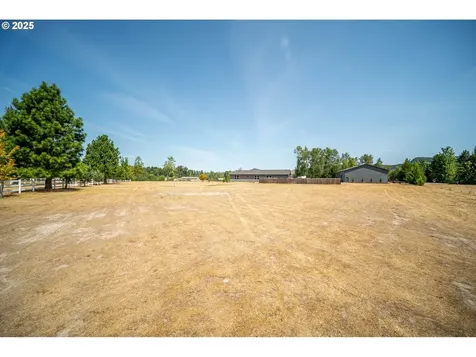 195 Bay Point Drive Castle Rock WA 98611