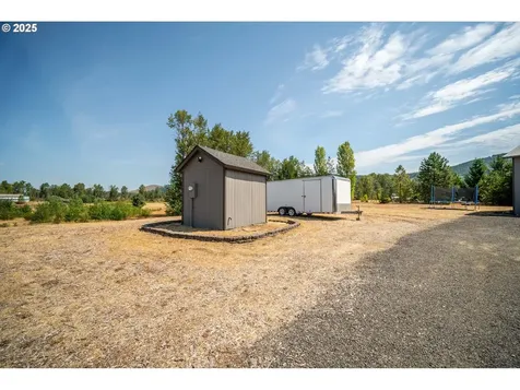 195 Bay Point Drive Castle Rock WA 98611
