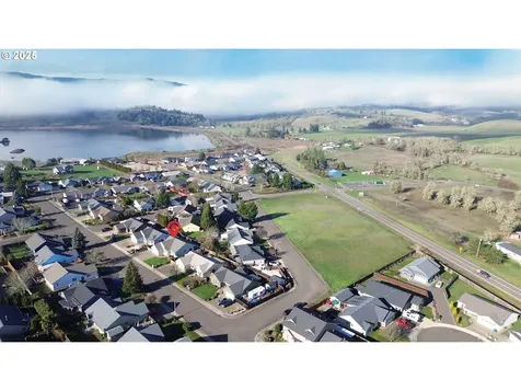 2657 Greyfox Drive Sutherlin OR 97479