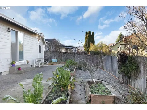 2657 Greyfox Drive Sutherlin OR 97479