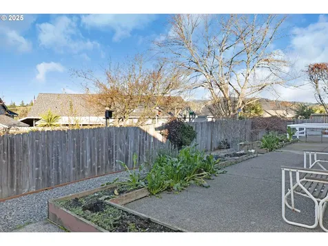 2657 Greyfox Drive Sutherlin OR 97479