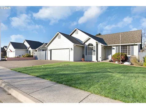 2657 Greyfox Drive Sutherlin OR 97479