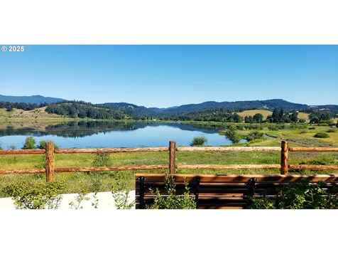 2657 Greyfox Drive Sutherlin OR 97479