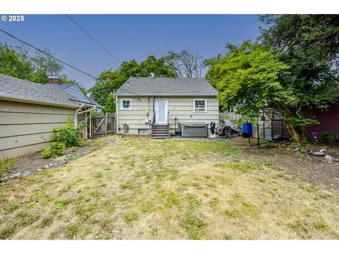 648 W 8th Avenue Eugene OR 97402