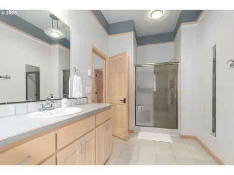 84453 Murdock Road Eugene OR 97405