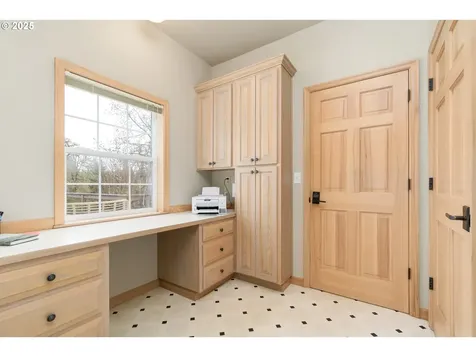 84453 Murdock Road Eugene OR 97405