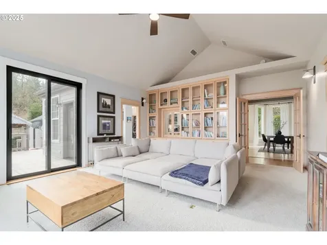 84453 Murdock Road Eugene OR 97405