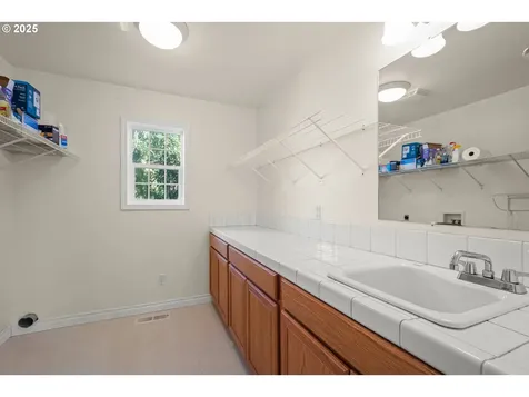 177 Quick Road Castle Rock WA 98611