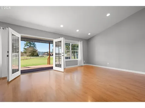 177 Quick Road Castle Rock WA 98611