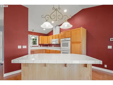 177 Quick Road Castle Rock WA 98611