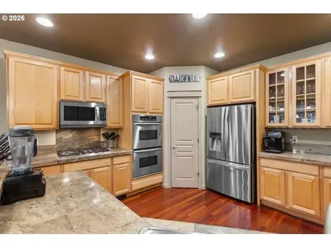 19913 SE 8th Way Camas WA 98607