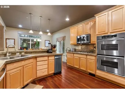 19913 SE 8th Way Camas WA 98607