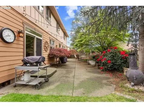 19913 SE 8th Way Camas WA 98607