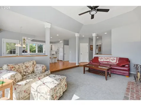9850 NE Meadow Loop Newberg OR 97132