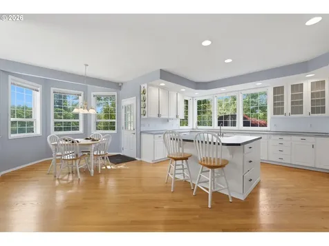 9850 NE Meadow Loop Newberg OR 97132