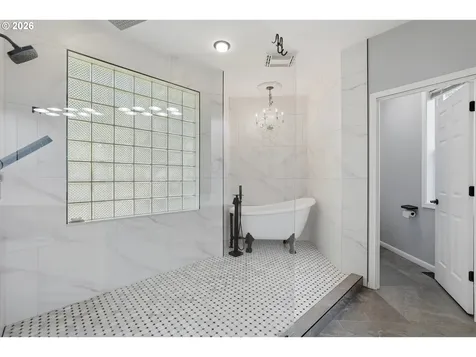 9850 NE Meadow Loop Newberg OR 97132