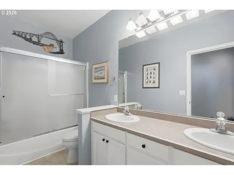 9850 NE Meadow Loop Newberg OR 97132