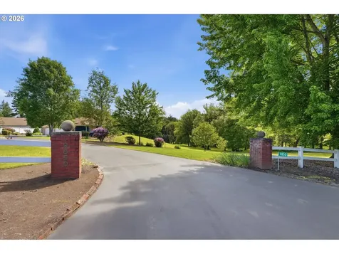 9850 NE Meadow Loop Newberg OR 97132