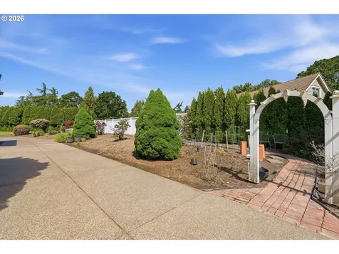 9850 NE Meadow Loop Newberg OR 97132