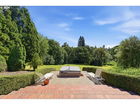 9850 NE Meadow Loop Newberg OR 97132