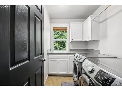 10001 SW Siletz Drive Tualatin OR 97062