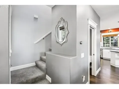 10001 SW Siletz Drive Tualatin OR 97062