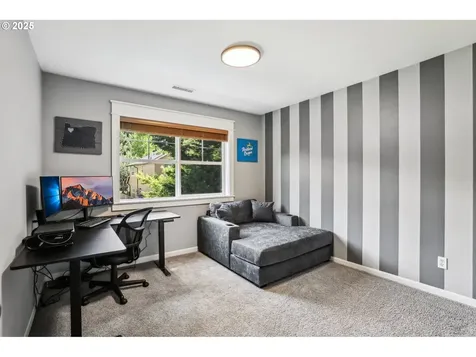 10001 SW Siletz Drive Tualatin OR 97062