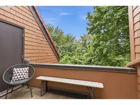 65 Oswego Summit Lake Oswego OR 97035