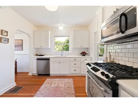 4739 NE Flanders Street Portland OR 97213