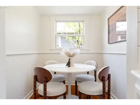 4739 NE Flanders Street Portland OR 97213