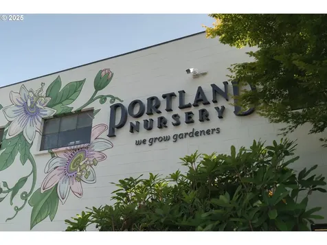 4739 NE Flanders Street Portland OR 97213