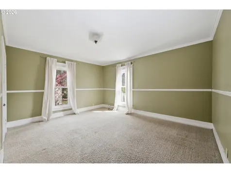 653 S River Road Cottage Grove OR 97424