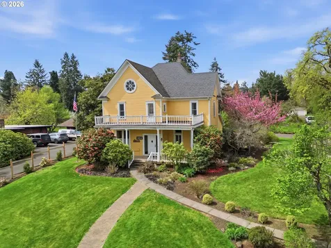 653 S River Road Cottage Grove OR 97424