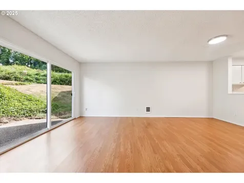 23882 NE Treehill Drive Wood Village OR 97060