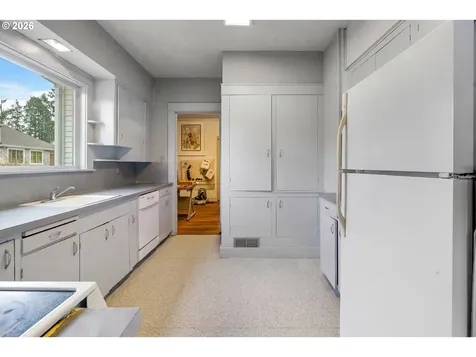 5555 SW Scholls Ferry Road Portland OR 97225