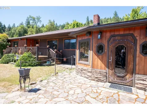 1329 Larson Road Roseburg OR 97471