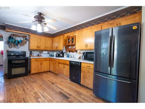 1329 Larson Road Roseburg OR 97471