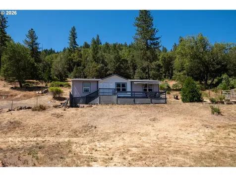 1329 Larson Road Roseburg OR 97471