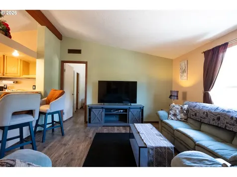 1329 Larson Road Roseburg OR 97471