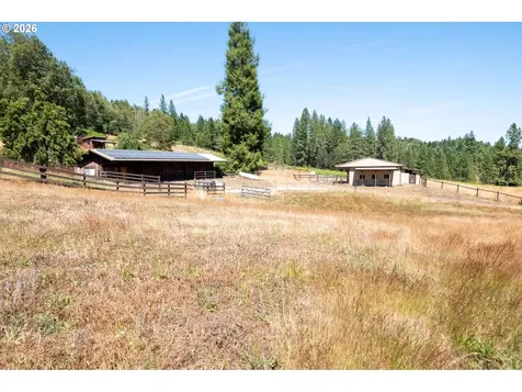 1329 Larson Road Roseburg OR 97471