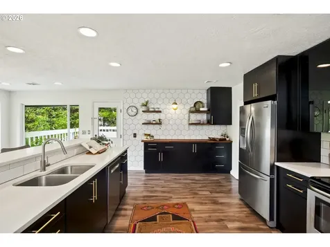 4000 SE Aldercrest Road Milwaukie OR 97222
