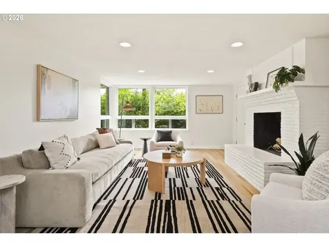 4000 SE Aldercrest Road Milwaukie OR 97222