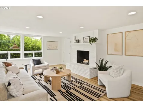 4000 SE Aldercrest Road Milwaukie OR 97222