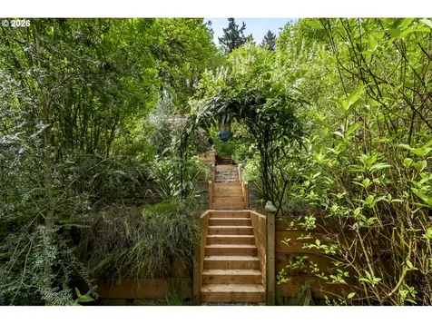 4000 SE Aldercrest Road Milwaukie OR 97222