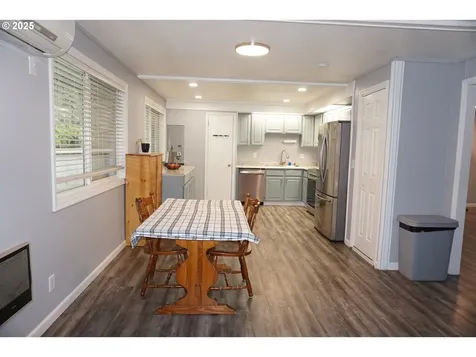 11403 NE Conifer Drive Vancouver WA 98662