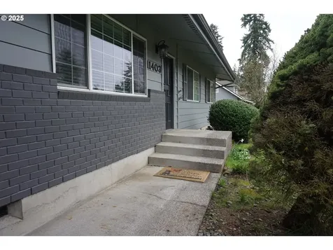 11403 NE Conifer Drive Vancouver WA 98662