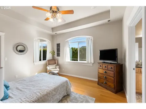 1732 Scardi Boulevard Sutherlin OR 97479