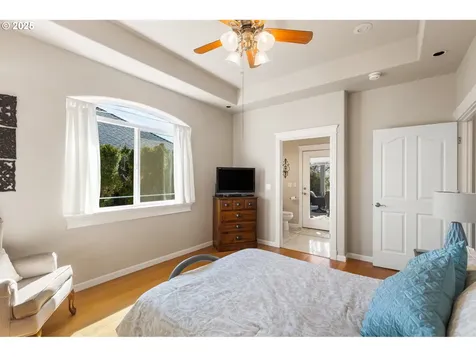 1732 Scardi Boulevard Sutherlin OR 97479