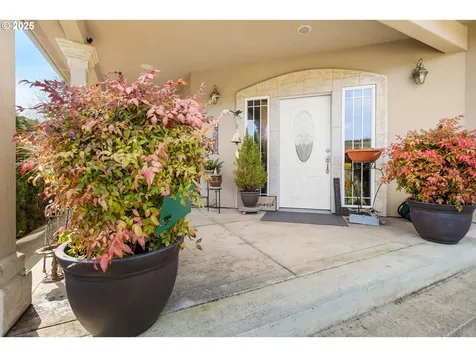 1732 Scardi Boulevard Sutherlin OR 97479