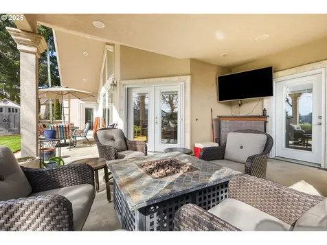 1732 Scardi Boulevard Sutherlin OR 97479